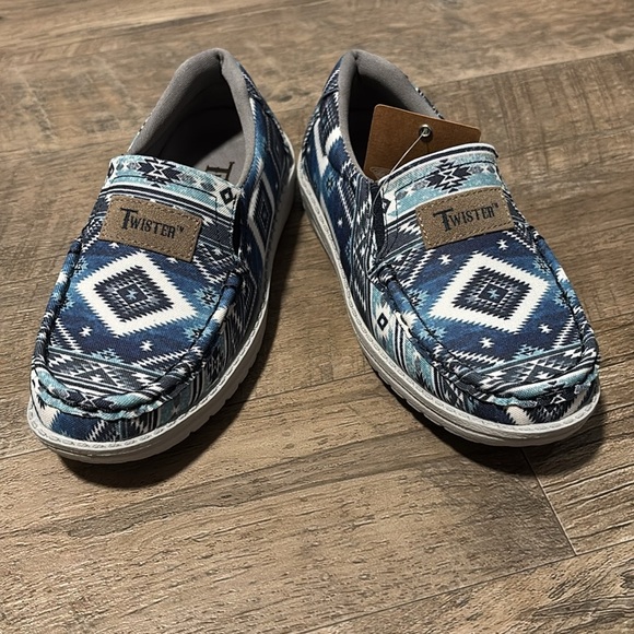 Twister Diego Southwestern,Aztec Blue pattern, canvas upper,EVA outsole,slip on - Picture 6 of 8